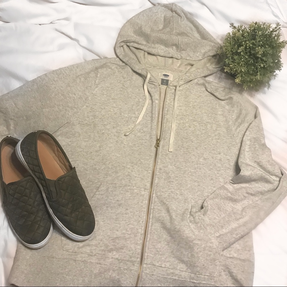 casual zip up hoodie